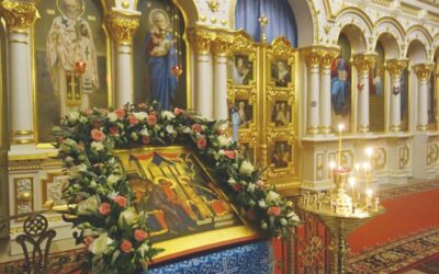 Вхождение в храм.  Беседа игумении Викторины (Перминовой) с сестрами