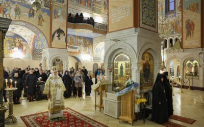 Митрополит Каширский Феогност возглавил Божественную литургию в Зачатьевском монастыре в день памяти основателя обители