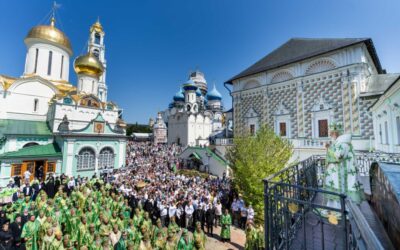 В день памяти преподобного Сергия Радонежского Предстоятель Русской Церкви совершил Литургию в Троице-Сергиевой лавре