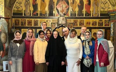 Молодежный клуб при храме Архистратига Михаила в Тропарёве побывал в нашей обители