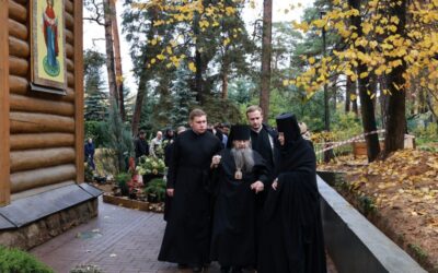 Епископ Солнечногорский Алексий возглавил престольный праздник Покровского храма подворья Зачатьевского монастыря в Барвихе
