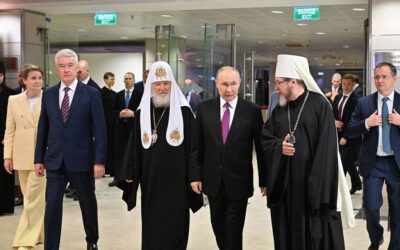 Президент России В.В. Путин и Святейший Патриарх Кирилл посетили выставку-форум «Православная Русь — к Дню народного единства»