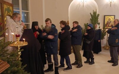На подворье монастыря состоялось Рождественское ночное богослужение