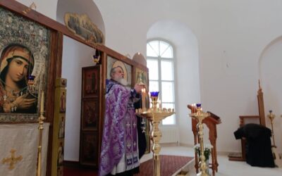 На подворье обители совершена Литургия Преждеосвященных Даров