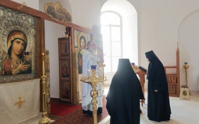 В Лазареву субботу на подворье обители состоялось богослужение