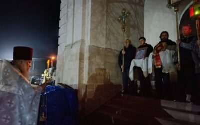 На подворье монастыря совершено Пасхальное ночное богослужение. Фотогалерея