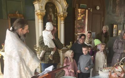 Освящение куличей совершается в Великую Субботу с 11:00 до 17:00