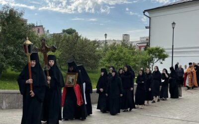 В день Отдания Пасхи в нашей обители состоялись праздничное богослужение и крестный ход