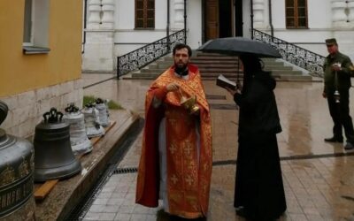 В нашей обители освящены и подняты на колокольню новые колокола